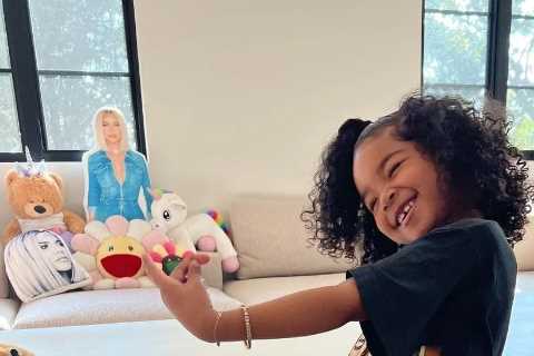 Khloe Kardashian shares sweet new photos of daughter True, 4- but fans are baffled by bizarre..