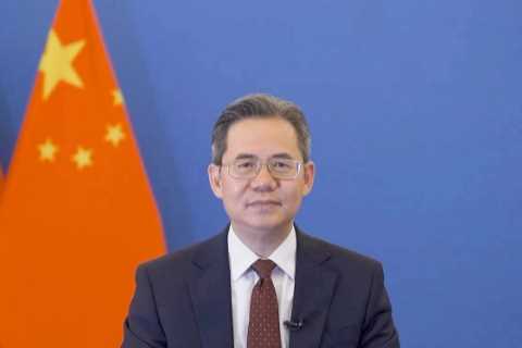 Britain tells off China’s ambassador after police beat up BBC reporter amid Covid lockdown