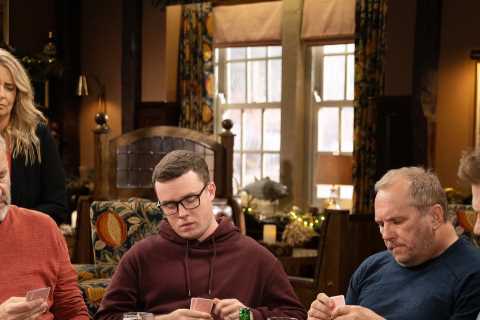 Emmerdale spoilers: Vinny Dingle turns to gambling to cope with wife Liv’s death