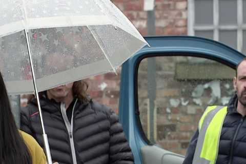 Coronation Street spoilers: Alya Nazir in danger as racist Griff threatens her