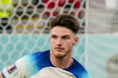 ‘You only get one career’ – Declan Rice puts Man Utd, City and Chelsea on transfer alert as he..