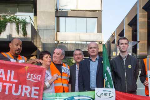 Govt has just 48 hours to stop train strikes wrecking Christmas amid plans to rip up tax breaks for ..