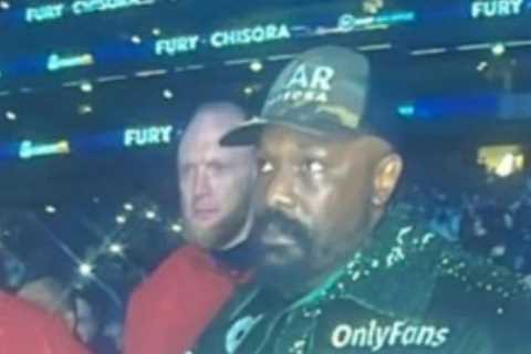 Viewers all say the same thing as Derek Chisora walks out for Tyson Fury fight with OnlyFans as..