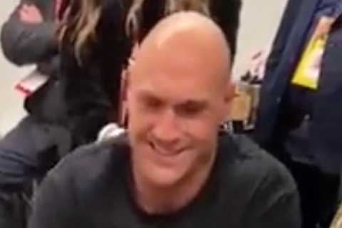 Watch heartwarming moment Tyson Fury and Derek Chisora share burgers and meet each others’ kids..