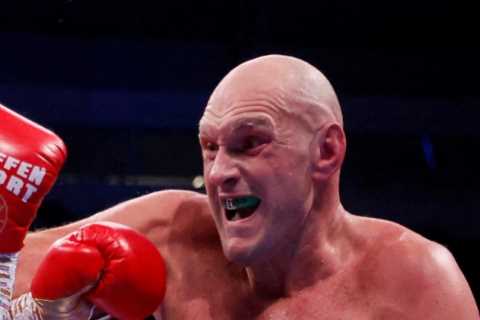 Derek Chisora thanks referee for ending brutal Tyson Fury fight as fans slam Del Boy’s team for not ..