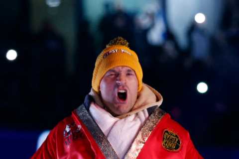 Tyson Fury calls on brother Tommy to fight Jake Paul in 2023 and offers to have celeb grudge match..