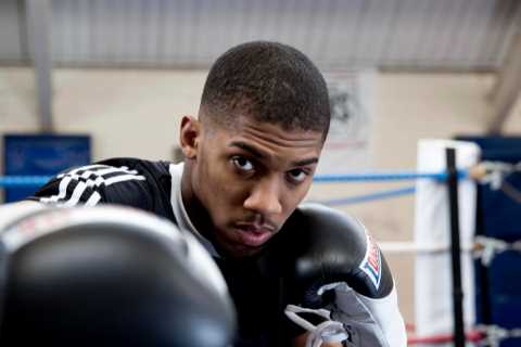 Anthony Joshua says he gets stopped at customs every time he enters US as he warns ‘you can’t run..