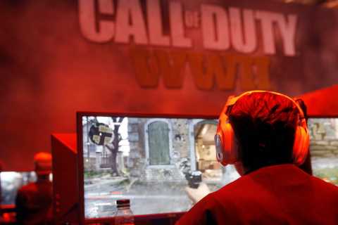 F.T.C. Sues to Block Microsoft’s $69 Billion Acquisition of Activision