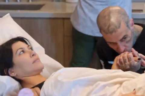 Kourtney Kardashian reveals major update on her IVF journey after fans suspect she’s pregnant with..