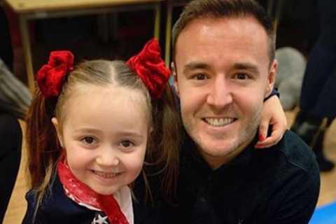 Coronation Street star Alan Halsall reveals how daughter is using his fame against him