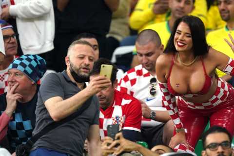 ‘World Cup’s hottest fan’ Ivana Knoll shares video of herself mobbed by crowd in Qatar as she..