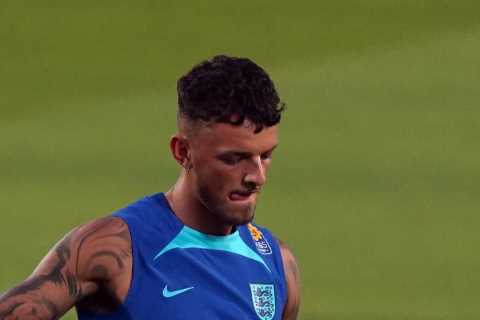 Ben White joins up with Arsenal in Dubai on day of England’s World Cup exit following reports of..