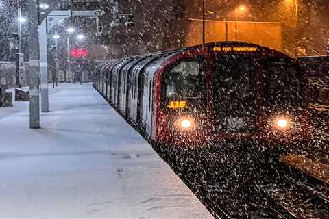 Does my employer have to pay me if I can’t get to work due to snow?