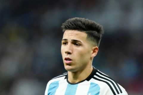 Liverpool ‘agree transfer with Benfica’ for Enzo Fernandez to pip Man Utd and City to Argentina’s..