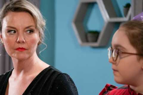 Janine Butcher exposed in explosive EastEnders Christmas episode