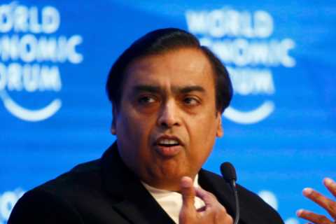 Indian billionaire and world’s tenth richest man wants to buy Prem club and ‘prefers Arsenal over..