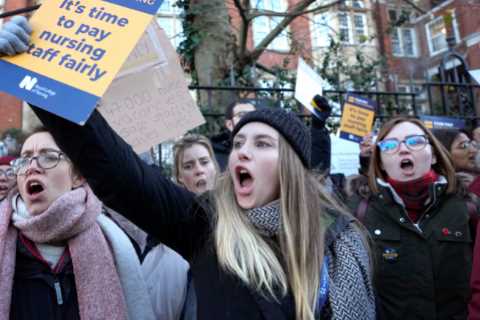 ‘70,000’ appointments cancelled due to nurse strike with cancer patients waiting six weeks for new..