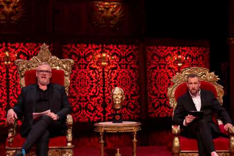 Who is in the cast of Taskmaster New Year Treat?