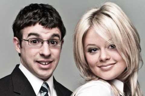 Simon Bird is worlds away from The Inbetweeners in first look at new Channel 4 comedy Everyone Else ..