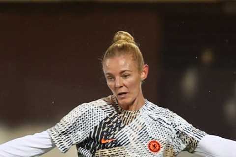 Hayes’ Chelsea side aim for top spot finish in Champions League group and defeat of Paris..