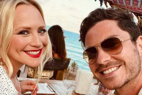Inside Emmerdale actor Amy Walsh’s ‘chaotic Home Alone style Christmas’ with soap star fiance at..