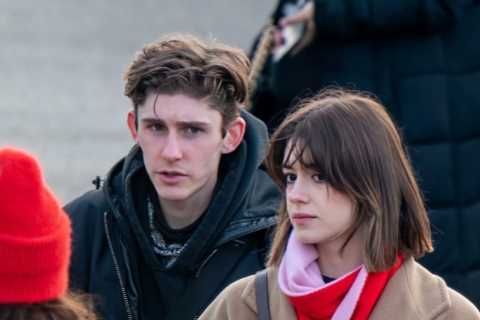 Normal People’s Daisy Edgar-Jones enjoys London stroll with co-star Fionn O’Shea