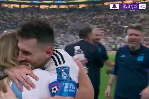 Crying woman who Lionel Messi emotionally hugged after World Cup final revealed to be much-loved..