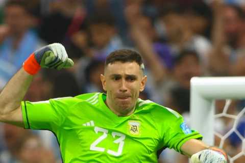 Emi Martinez branded a ‘vulgar clown’ by Souness and ‘stupid’ by Vieira as backlash over World Cup..
