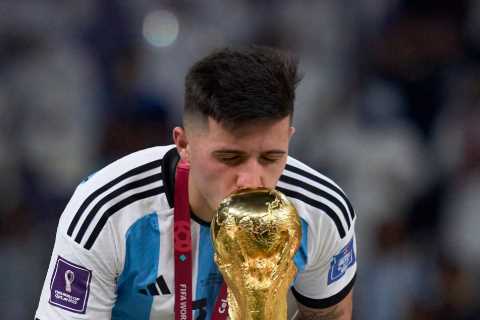 Man Utd ‘overtake’ Liverpool in Enzo Fernandez transfer chase with Red Devils willing to match..