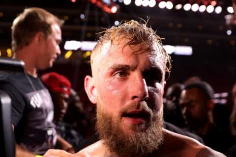Jake Paul says he’d KO Conor McGregor with hand tied behind his back in boxing ring but offers to..