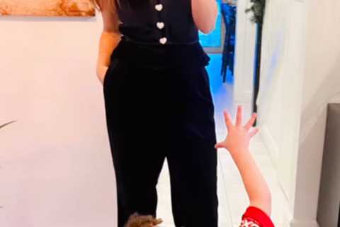Inside Coronation Street star Brooke Vincent’s adorable family Christmas as kids pose in matching..