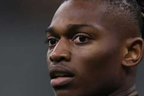Chelsea transfer blow as Man City ‘prepare to offer Rafael Leao staggering £200k-a-week deal to..