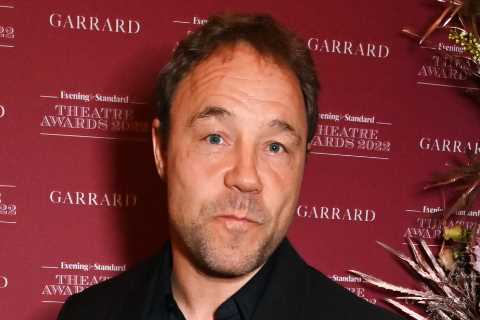 Stephen Graham reveals heartbreaking family news as he dedicates his OBE to his beloved mum
