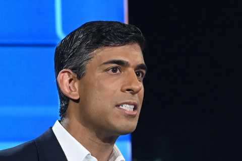 Rishi Sunak must deal with inflation, immigration and NHS crisis in 2023, major poll finds