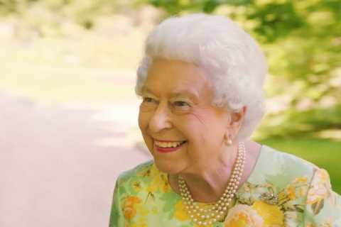Here’s to strong women and to the strongest one of all, the Queen