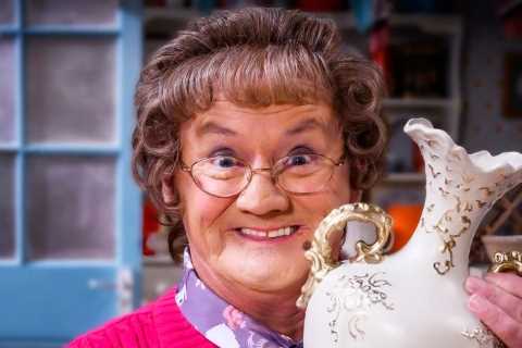 Mrs Brown’s Boys viewers beg BBC to axe show as they all have same complaint
