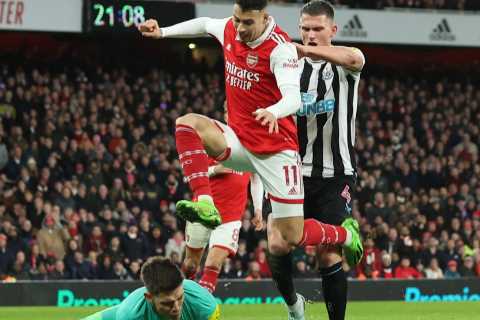 Arsenal 0 Newcastle 0: Gunners miss chance to extend Prem lead to 10 points after fiery stalemate..