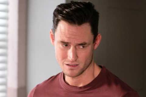 EastEnders hunk to get HIV as soap tackles condition 20 years after Mark Fowler’s death