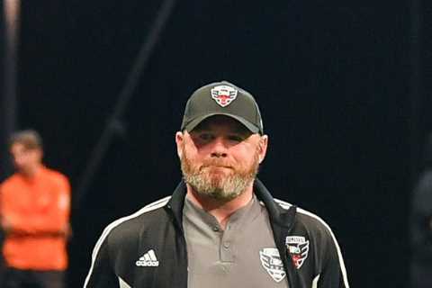 Wayne Rooney on Everton shortlist to become new boss along with Martinez and Dyche if under-fire..