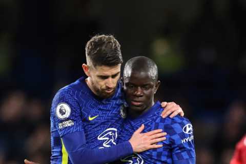 Chelsea face fight to keep hold of Jorginho and N’Golo Kante as Barcelona and Napoli wait to sign..