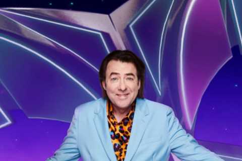 Masked Singer judge Jonathan Ross reveals embarrassing blunder with best friend on hit show