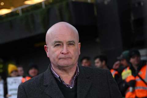 Rail union boss Mick Lynch claims Government ‘losing the argument’ by bringing in anti-strike laws