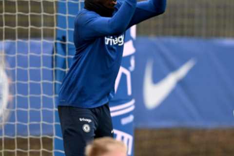 Chelsea star Edouard Mendy undergoes operation after training ground incident as injury crisis..