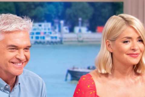 Holly Willoughby confirms exact date she and Phillip Schofield will return to This Morning after..