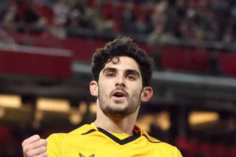 Liverpool 2 Wolves 2: Nunez and Salah spare Alisson’s blushes after blunder but visitors peg Reds..
