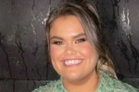 Gogglebox’s Amy Tapper shows off weight loss in skintight leather trousers