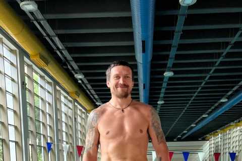 ‘Where are you, Belly?’ – Oleksandr Usyk taunts Tyson Fury as he poses in tiny swimming trunks..