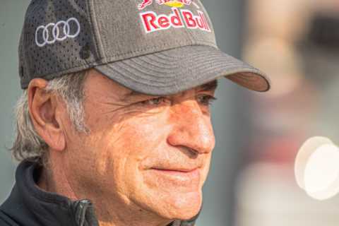 Carlos Sainz Sr crashes in Dakar Rally and is airlifted to hospital but tells helicopter to TURN..
