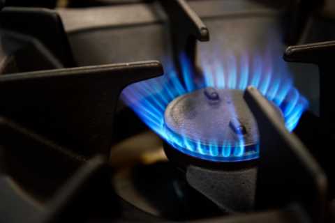 Half a million poor families left out of pocket unless they get more cash help, Net Zero review..