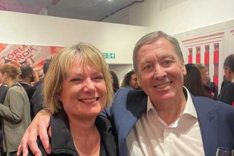 Arsenal fans hail Kenny Sansom as legend turns up to Emirates in great health after battling back..